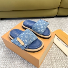 Louis Vuitton Slippers